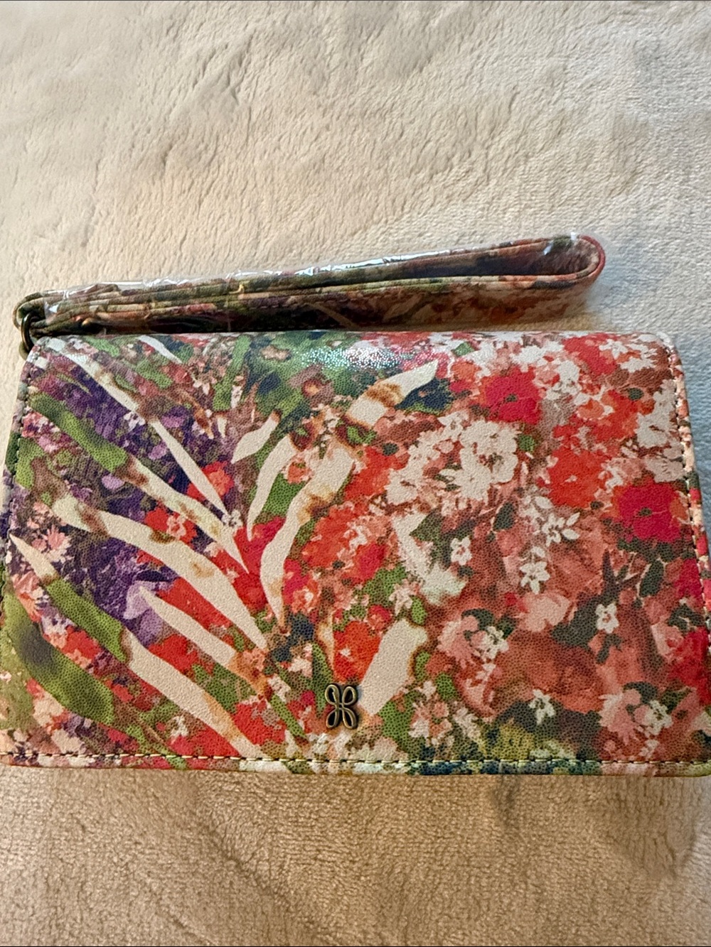 Hobo “Jill” Tropic print Wristlet Clutch - NWT